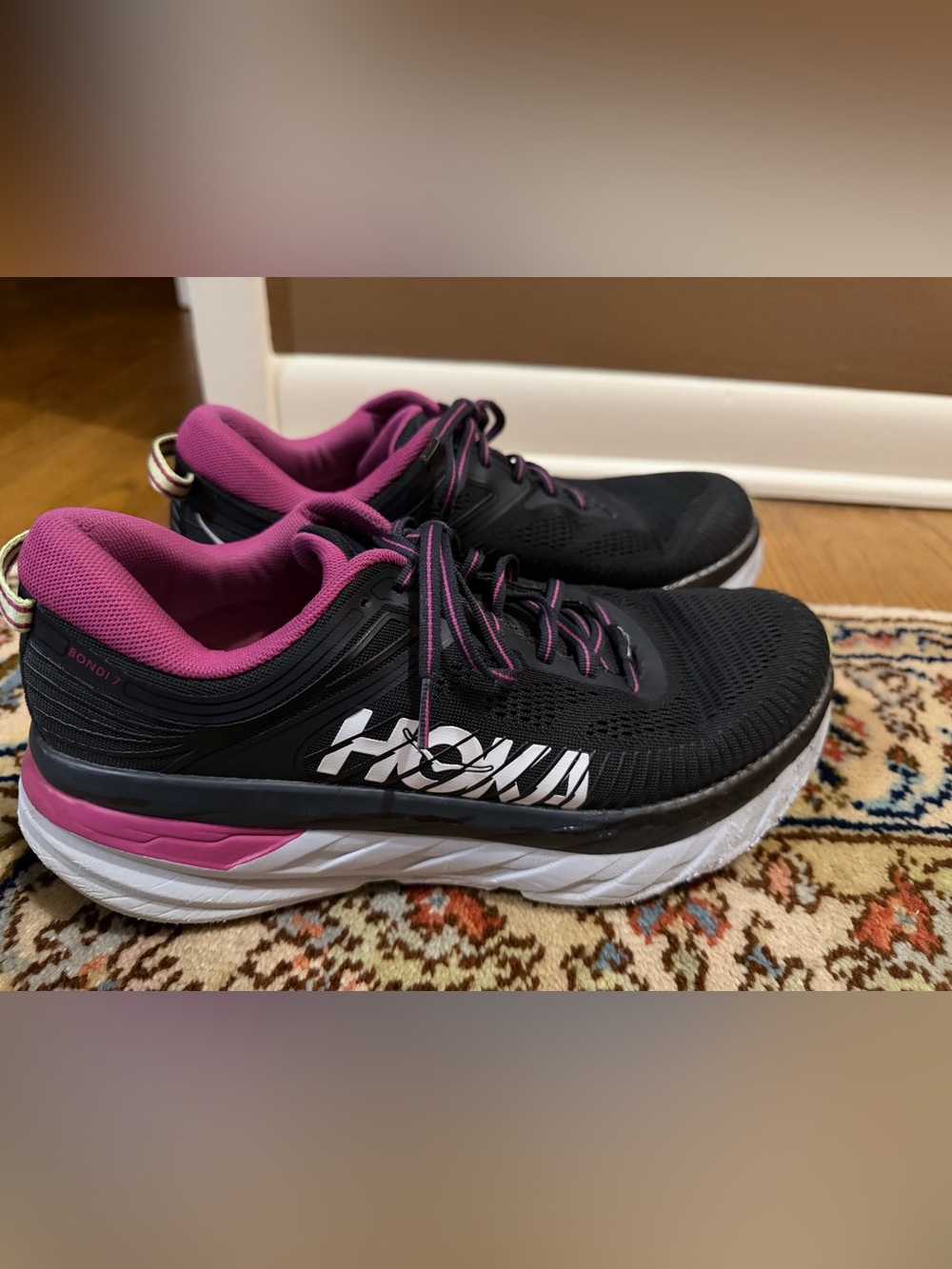 Hoka Women's Black and Rosy Pink Bondi Sneakers Sz 10